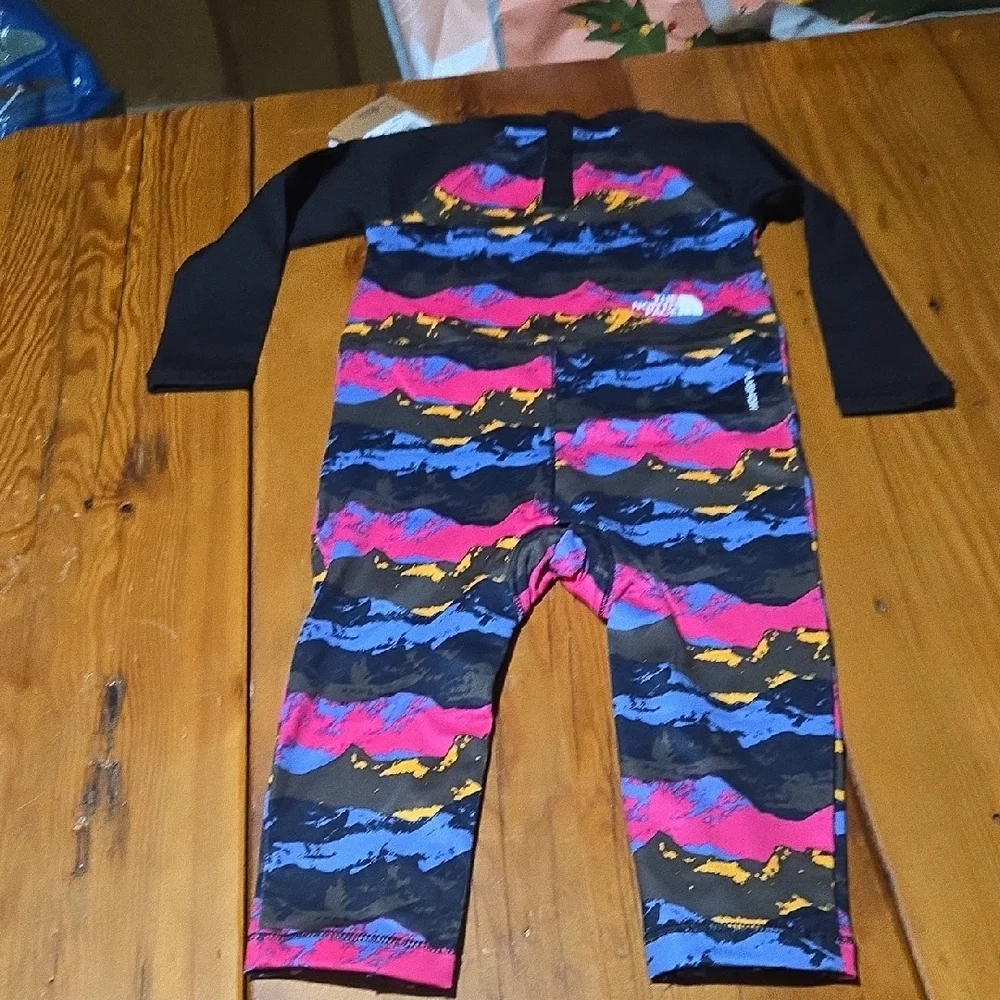 The North Face Infant Long Sleeve Swim Spf 40 Sz 12/18 Months